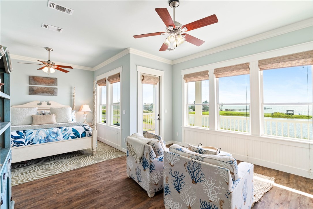 502 Sailhouse Way Property Photo 21