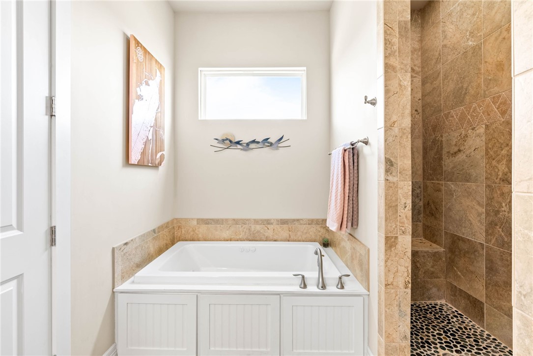 502 Sailhouse Way Property Photo 29