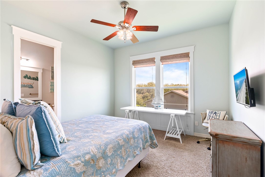 502 Sailhouse Way Property Photo 34