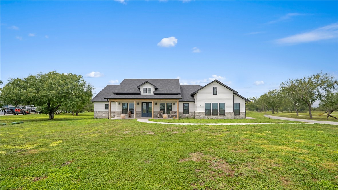 921 Santa Cruz Lane Property Photo 2