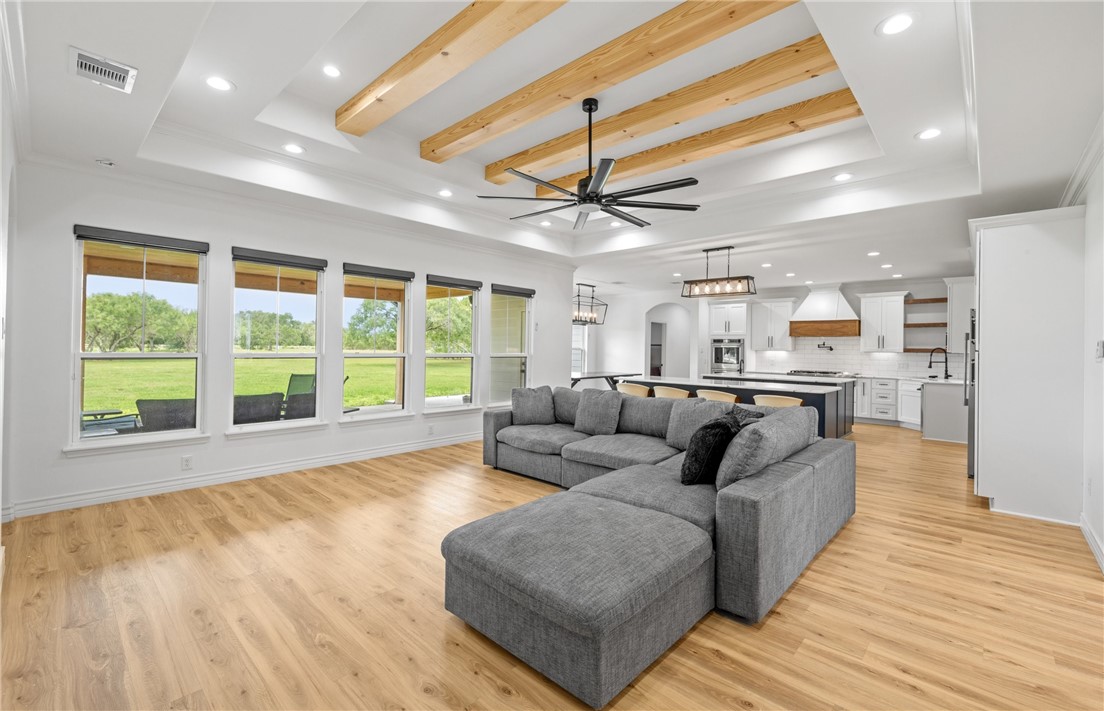 921 Santa Cruz Lane Property Photo 5