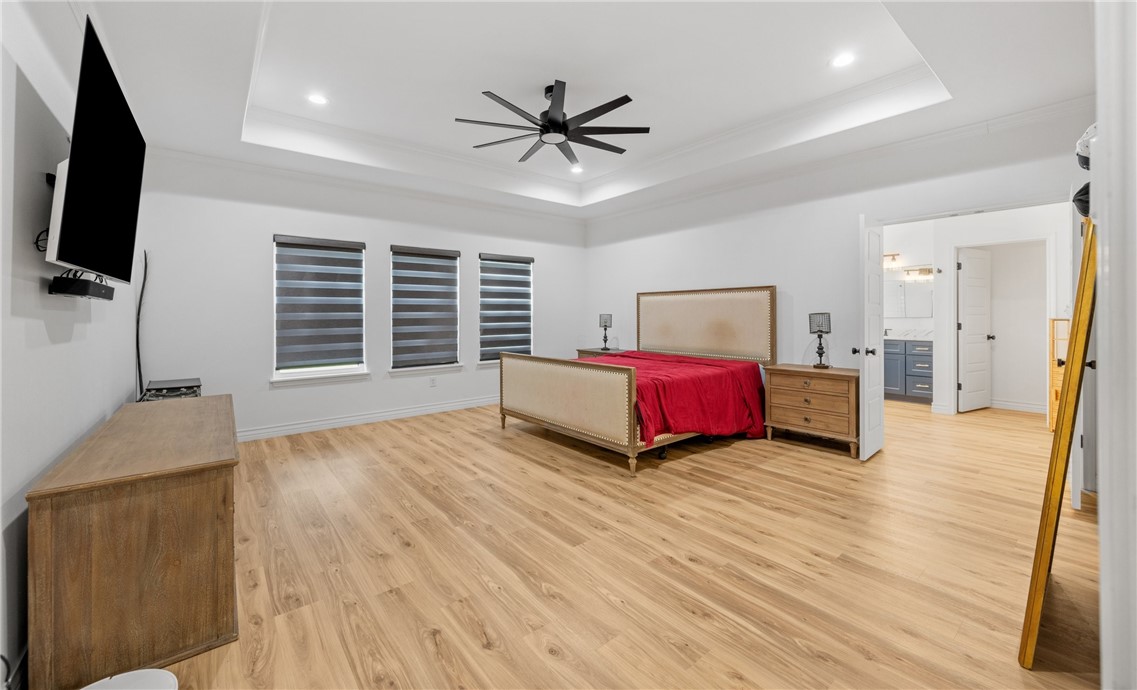 921 Santa Cruz Lane Property Photo 10