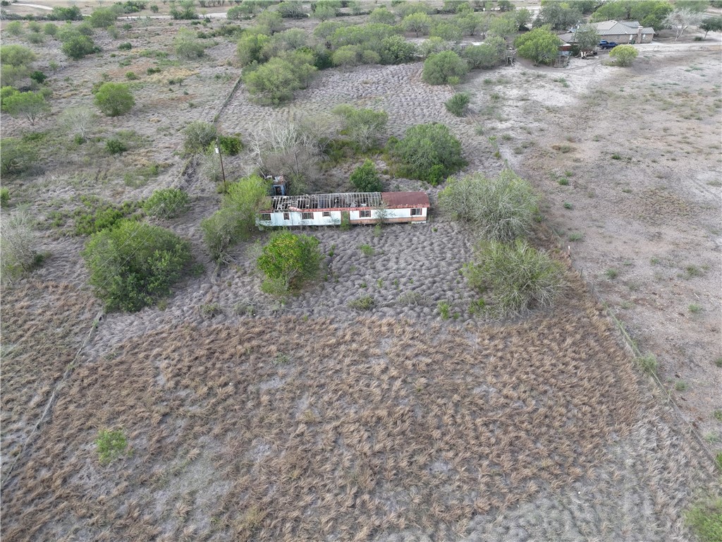 00 Fm Rd 1833 Property Photo 2