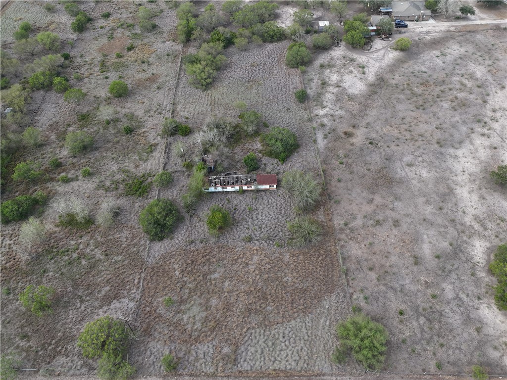 00 Fm Rd 1833 Property Photo 5