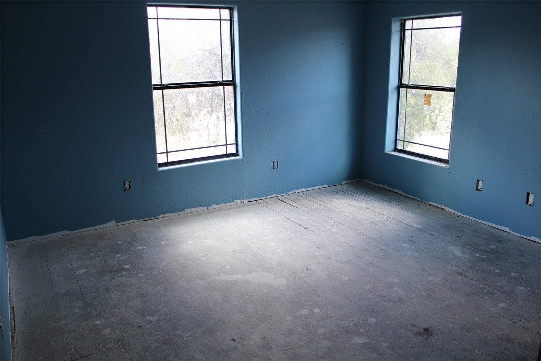 602 E Alice Property Photo 10