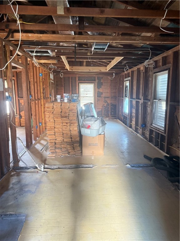 1020 Josephine St Property Photo 4