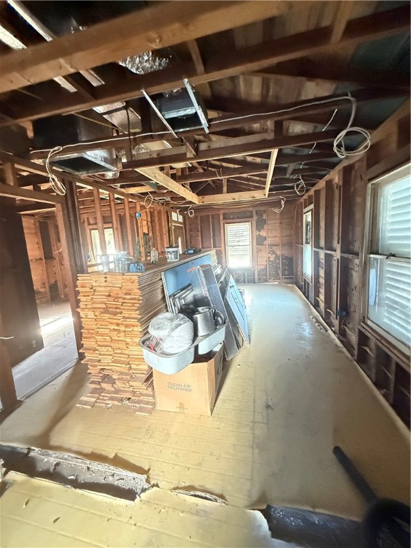 1020 Josephine St Property Photo 9