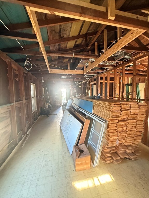 1020 Josephine St Property Photo 10