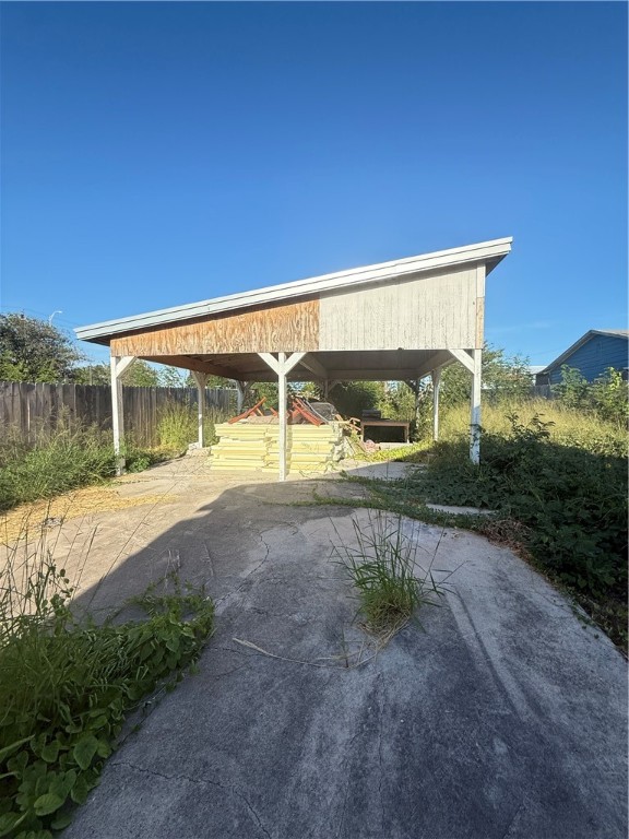 1020 Josephine St Property Photo 13