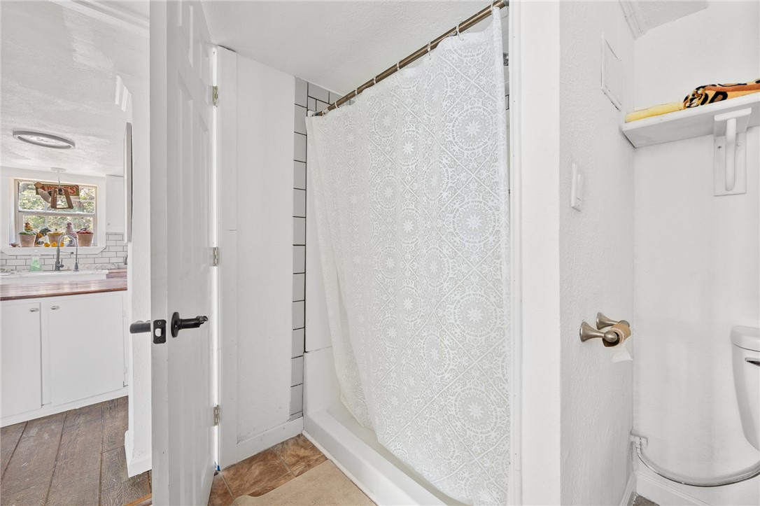 120 Retama Property Photo 14