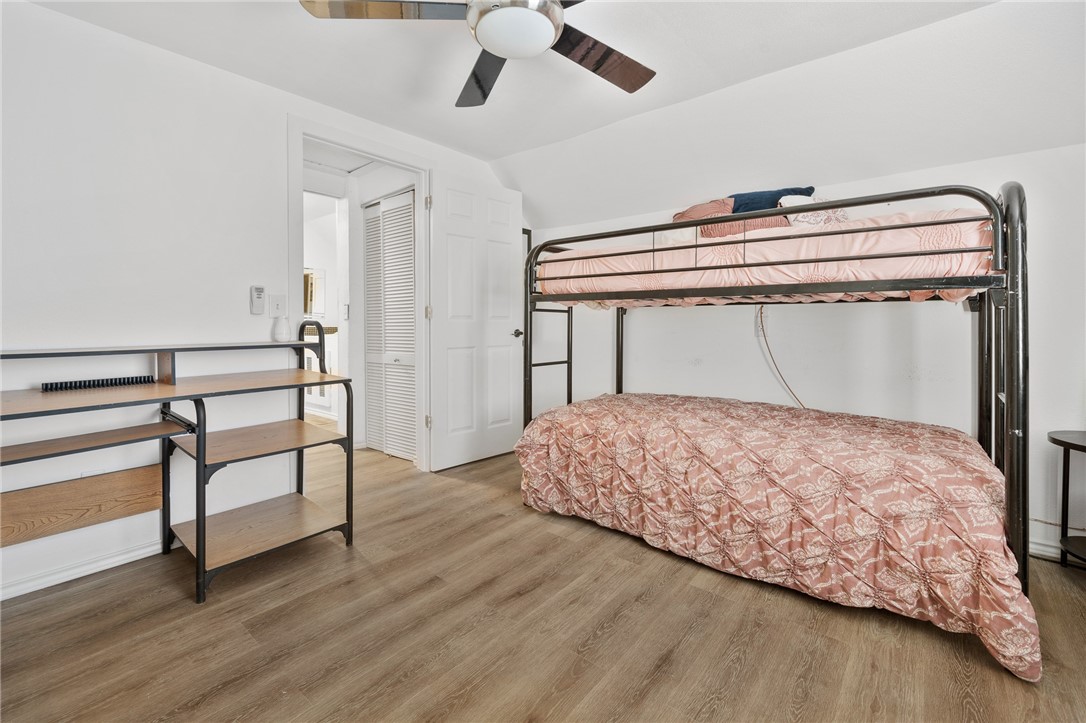 120 Retama Property Photo 30