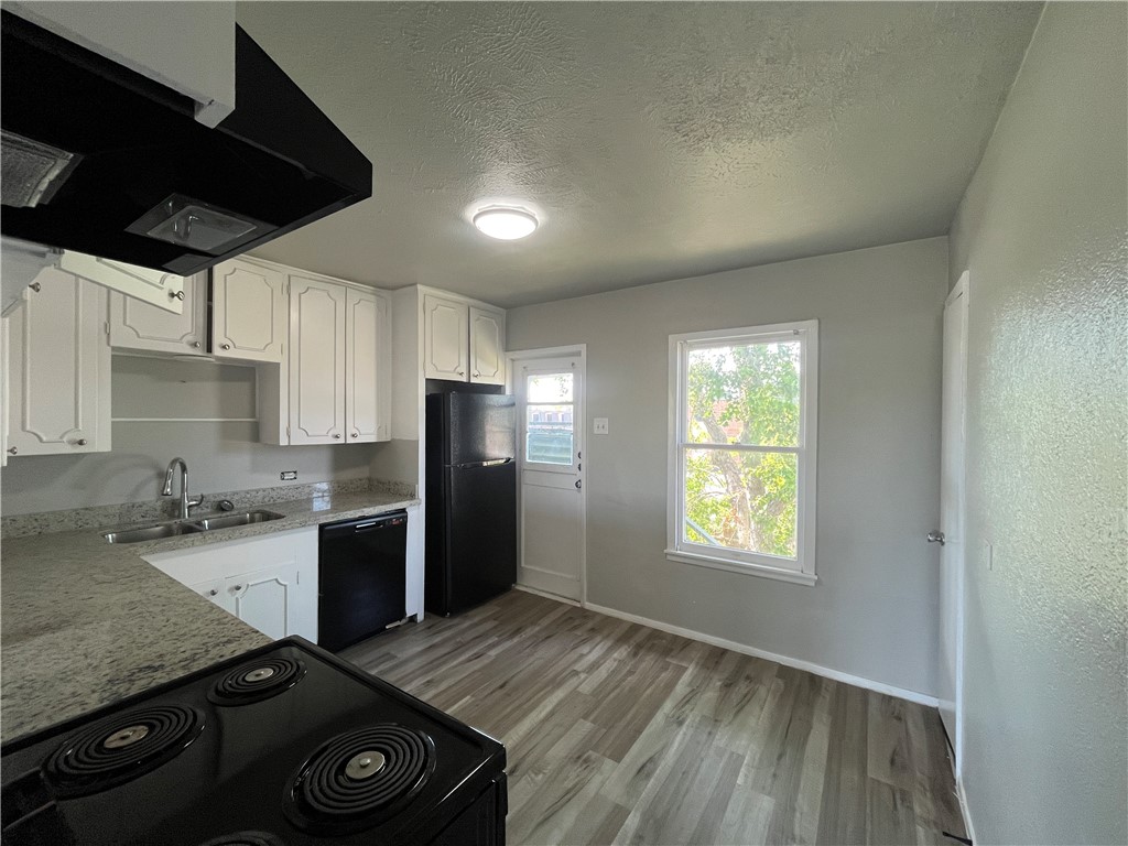 3120 Santa Fe St 24 Property Photo 6