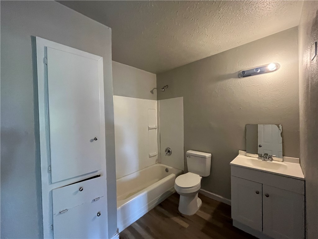 3120 Santa Fe St 24 Property Photo 11