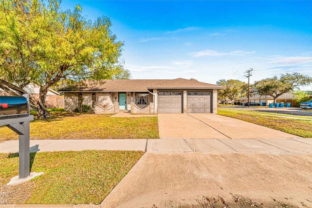 219 Terlingua Dr Property Photo 2