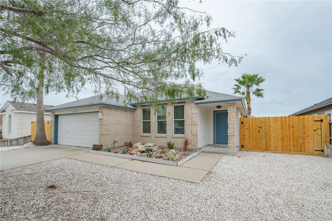 15234 Barataria Dr Property Photo 1