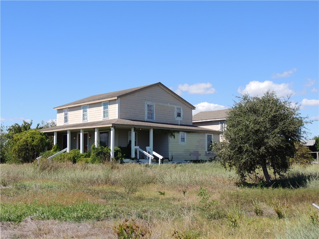 7742 Lang Property Photo 3