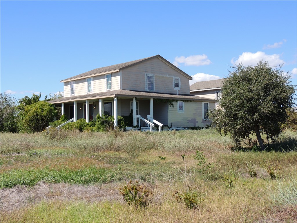 7742 Lang Property Photo 4