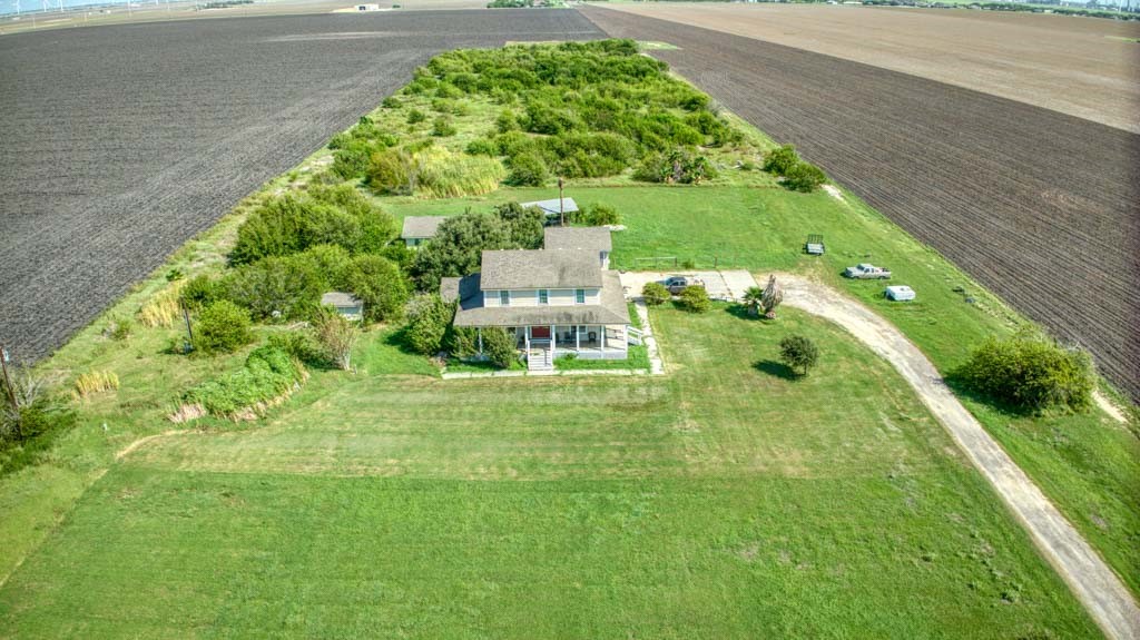 7742 Lang Property Photo 9