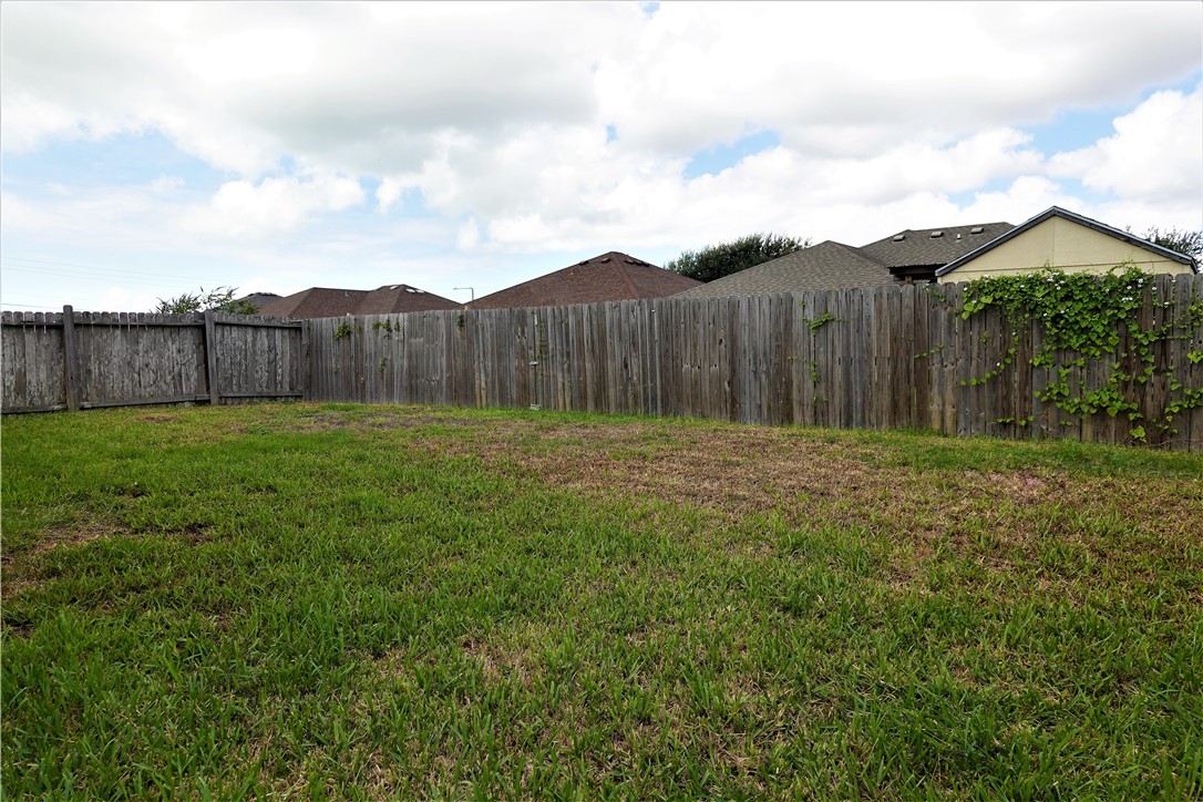 1006 Imperial St Property Photo 6