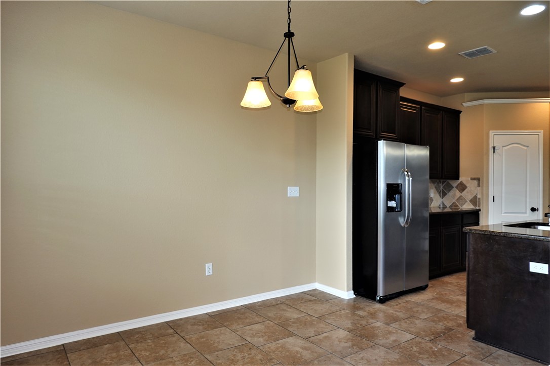 1006 Imperial St Property Photo 7