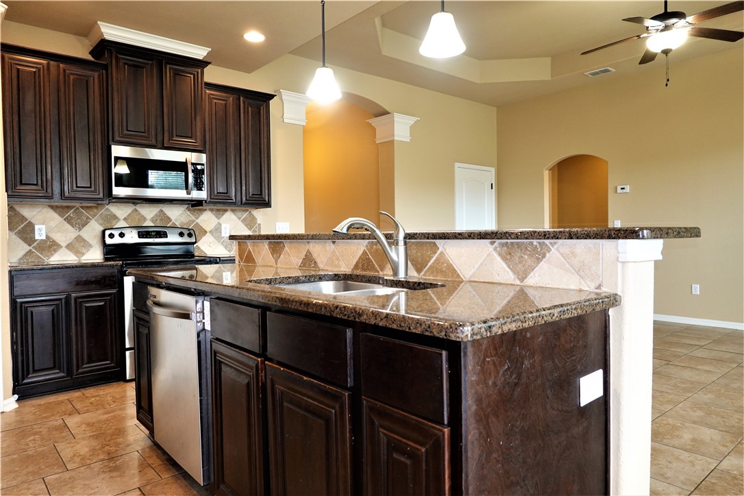 1006 Imperial St Property Photo 12