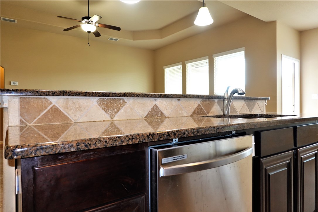 1006 Imperial St Property Photo 13