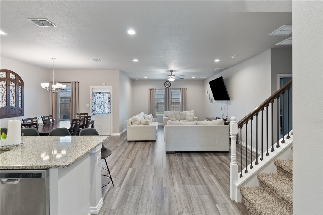 7221 Tristan Dr Property Photo 3