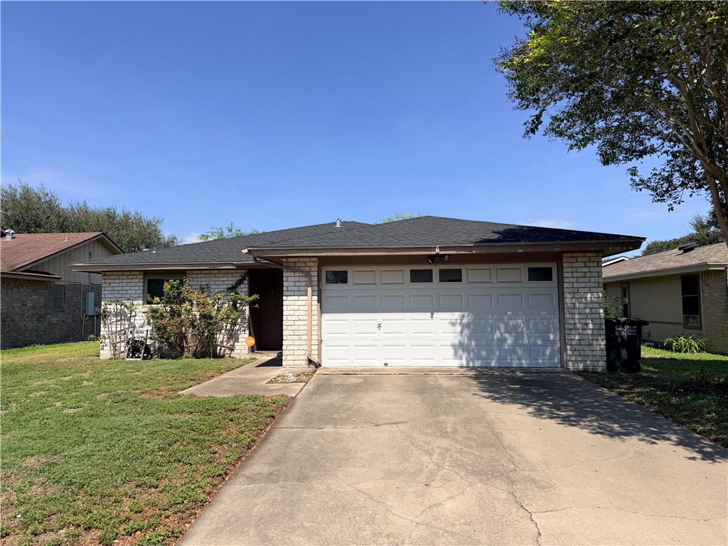7454 Skyking Dr Property Photo 1