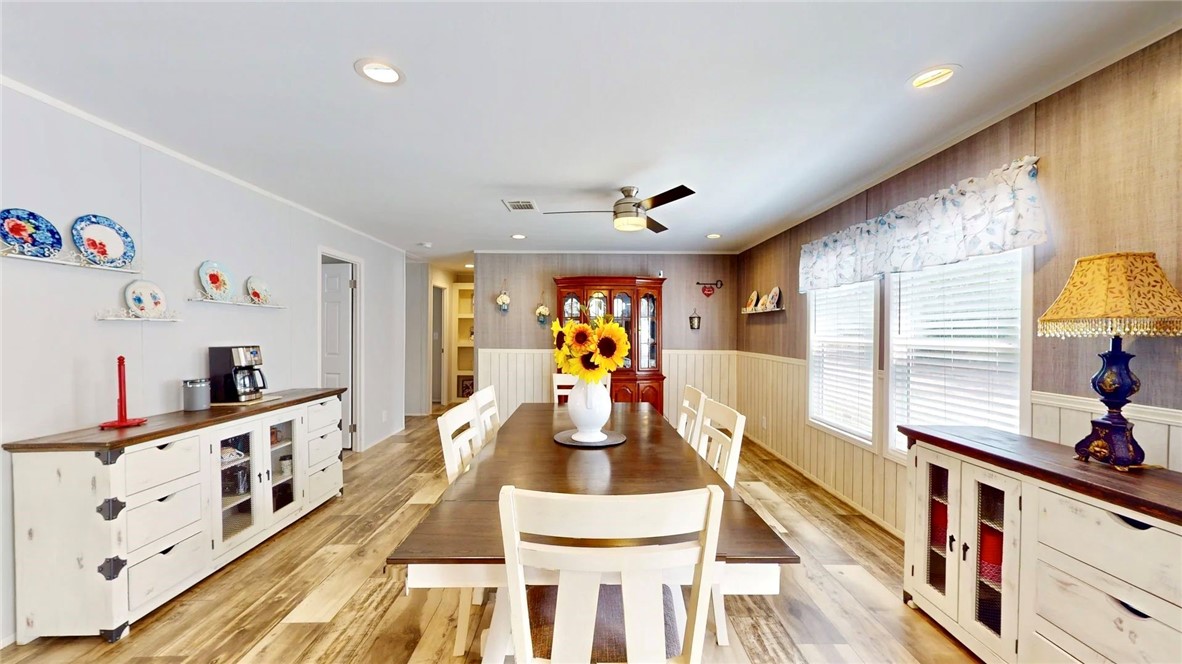 130 Hawkins Dr Property Photo 12