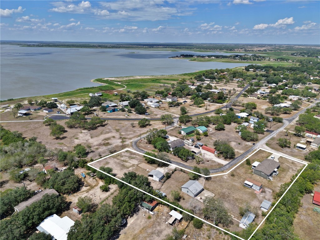 130 Hawkins Dr Property Photo 33