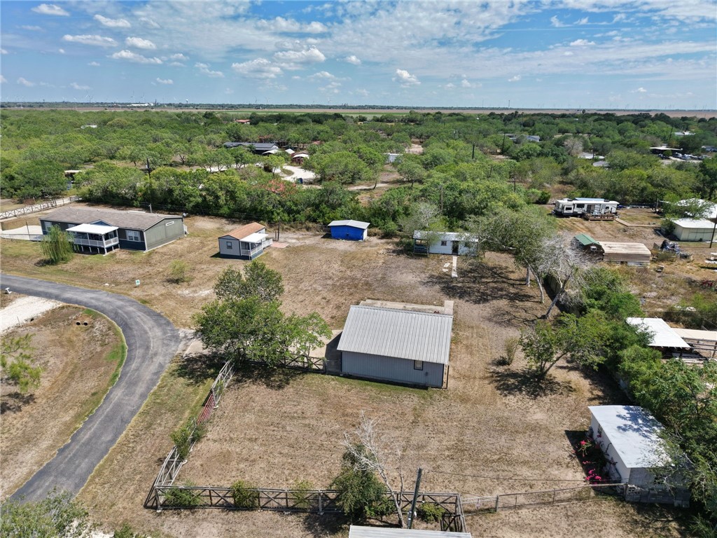 130 Hawkins Dr Property Photo 36