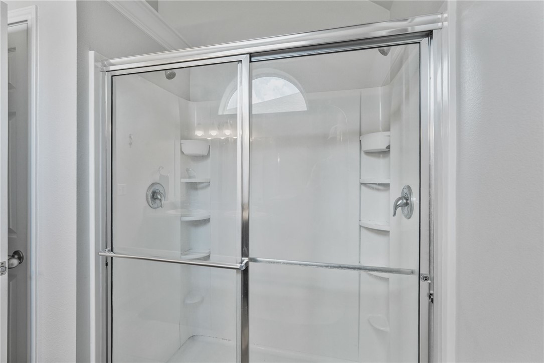 9422 English Oak Dr Property Photo 17