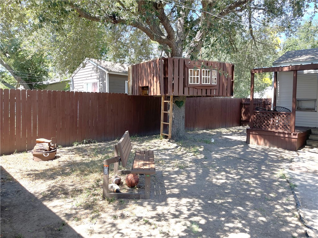 1140 Gresham Property Photo 6