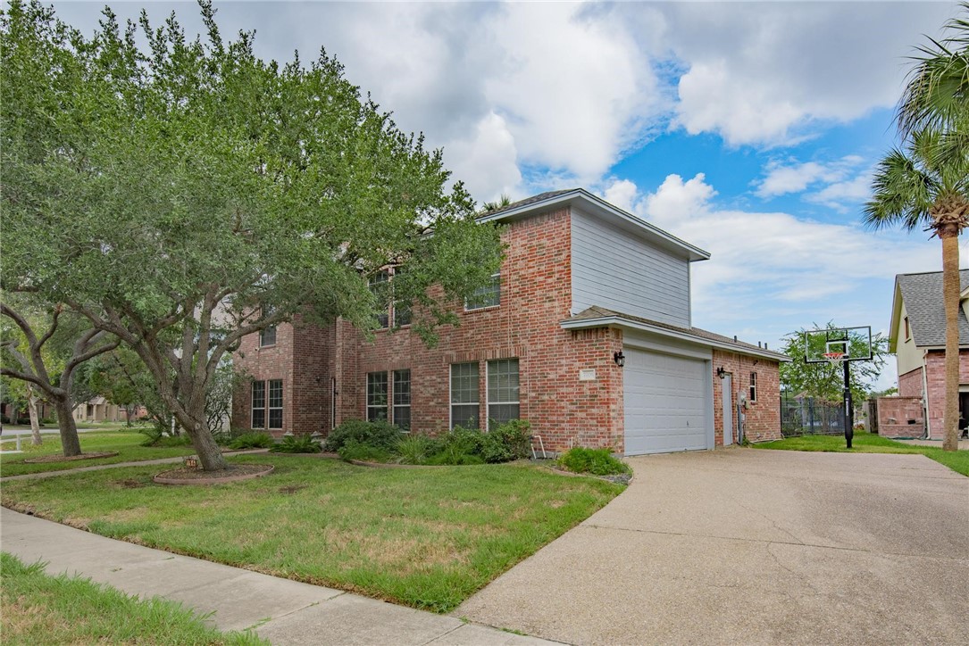 7706 Starnberg Lake Dr Property Photo 2