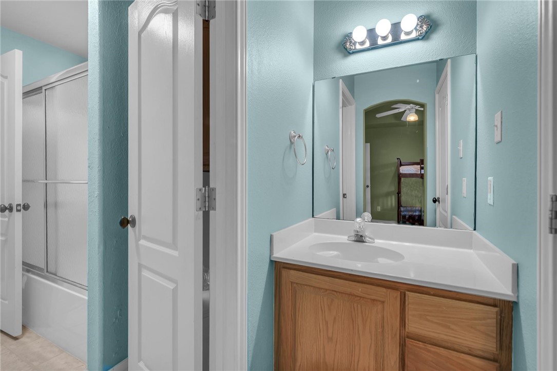 7706 Starnberg Lake Dr Property Photo 28