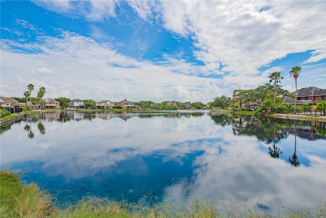 7706 Starnberg Lake Dr Property Photo 40