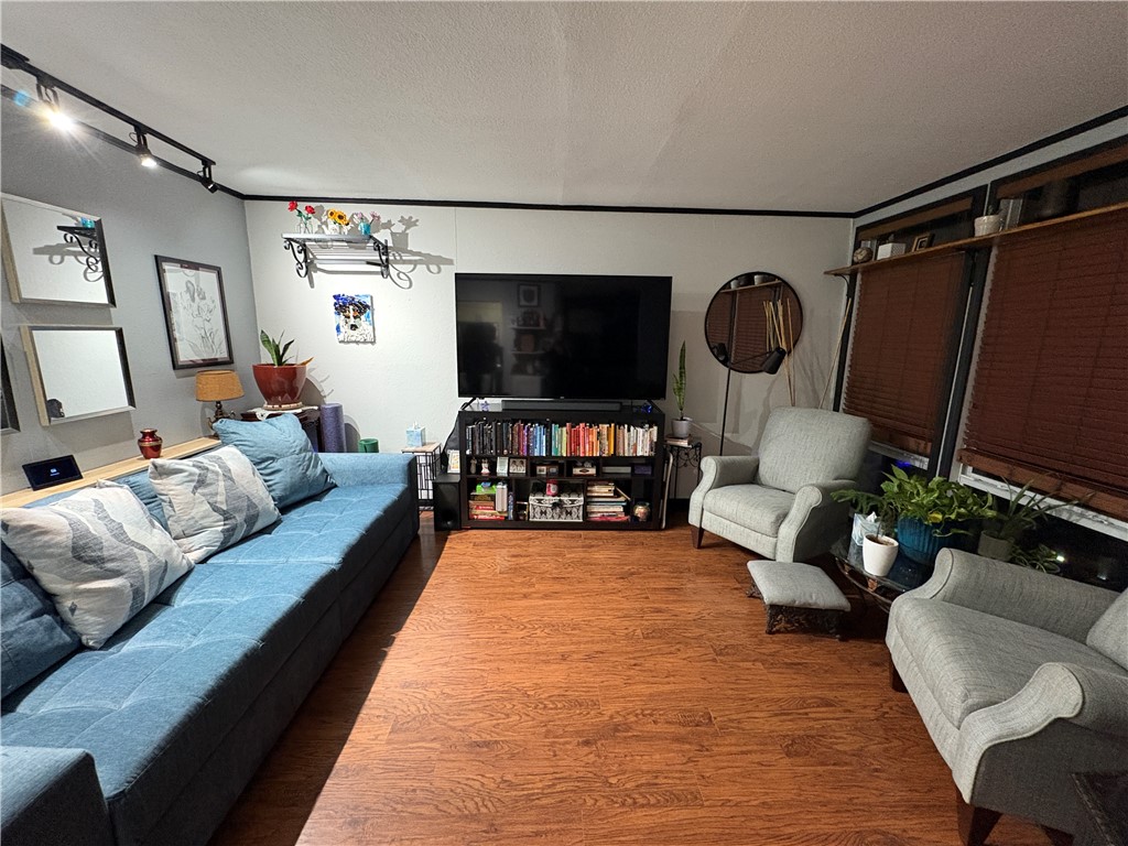 3402 Ocean Dr 18 Property Photo 10