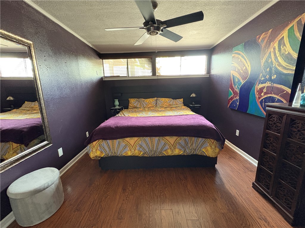 3402 Ocean Dr 18 Property Photo 16