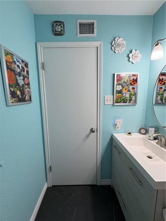 3402 Ocean Dr 18 Property Photo 20