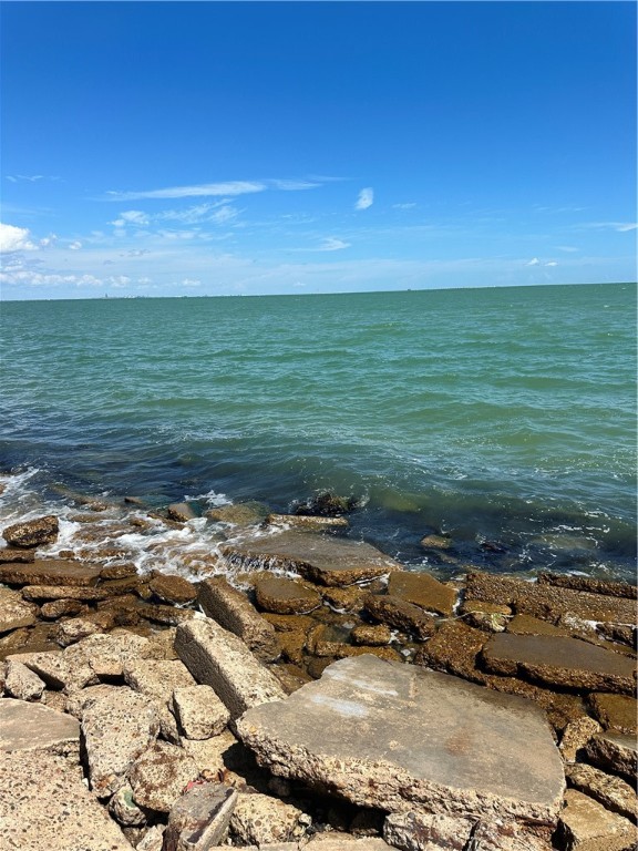 3402 Ocean Dr 18 Property Photo 31