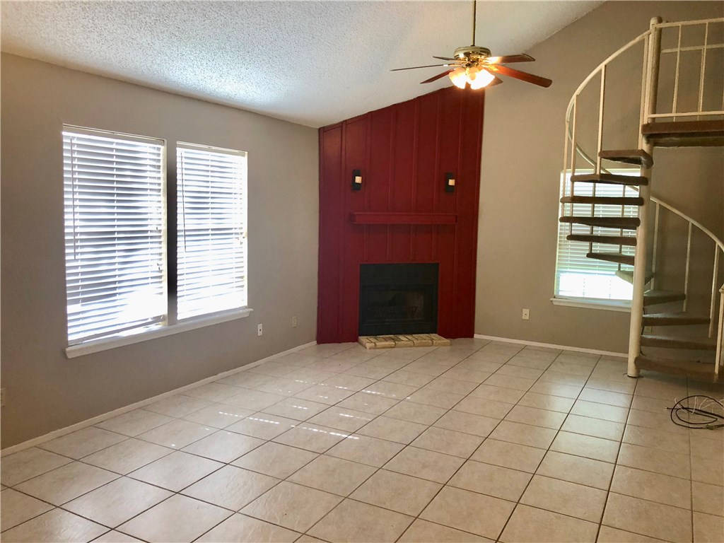 7252 The Mansions Dr L4 Property Photo 2