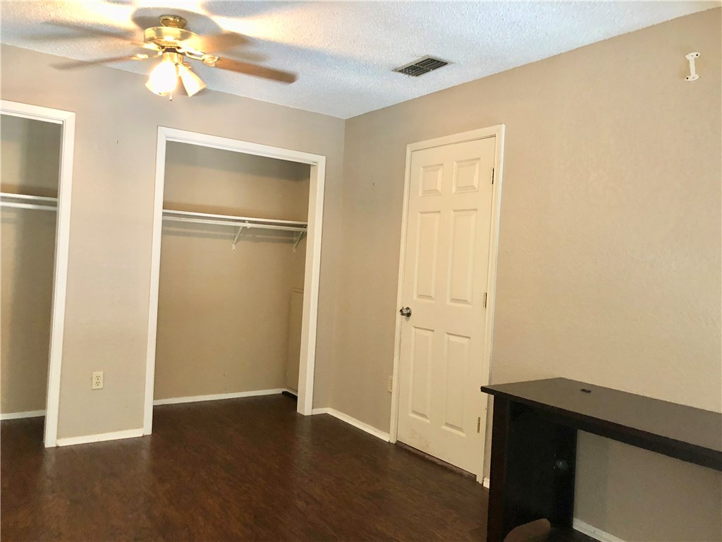 7252 The Mansions Dr L4 Property Photo 13