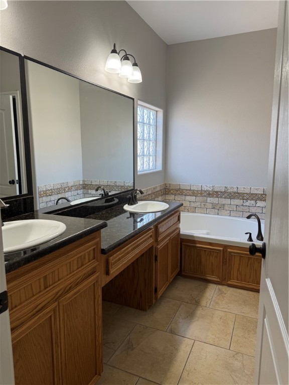 16113 Broomsedge St Property Photo 18