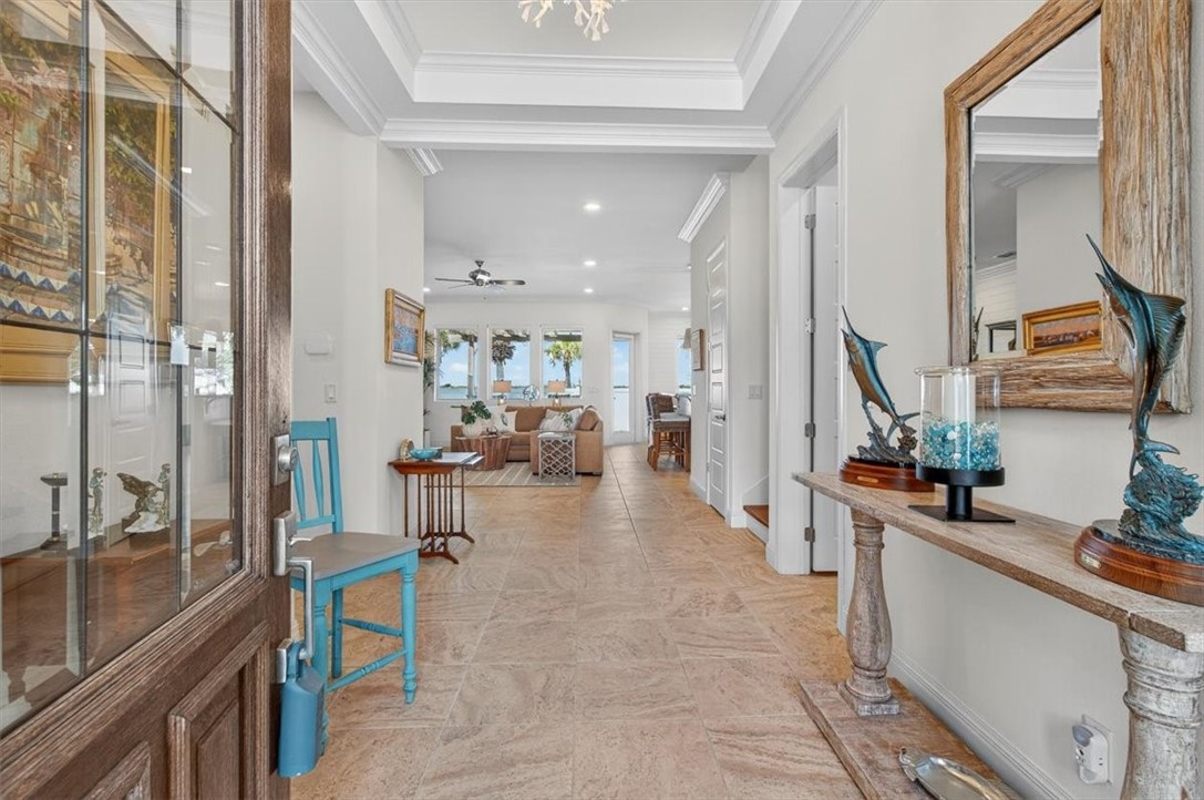 248 La Joya Property Photo 3