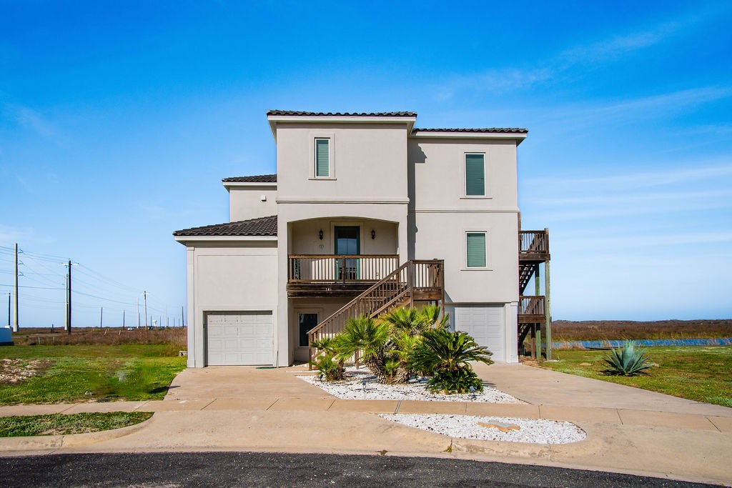 146 Villa Pamplona Dr Property Photo 1