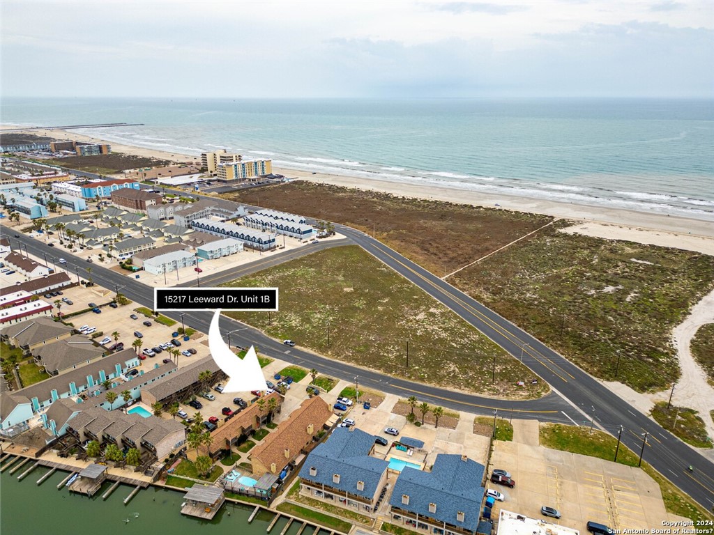 15217 Leeward Dr 1-b Property Photo 12