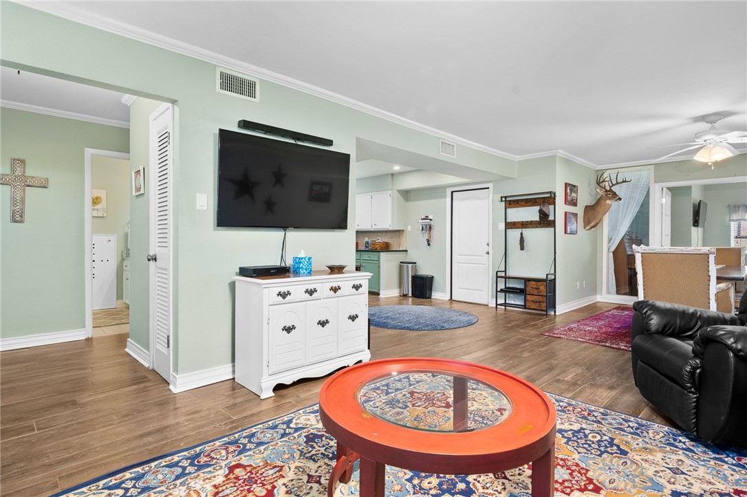 3535 Santa Fe St 23 Property Photo 9