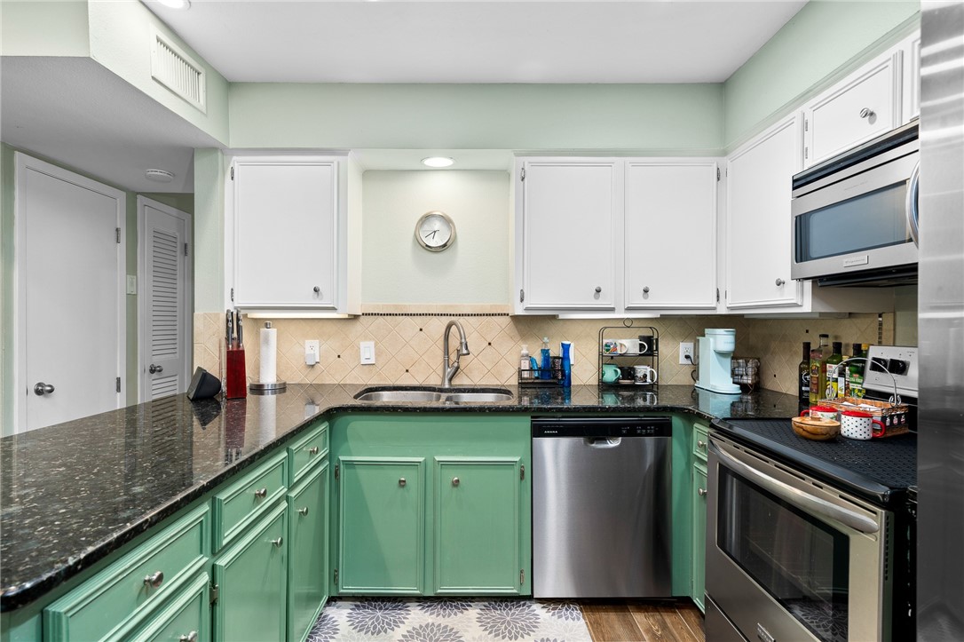 3535 Santa Fe St 23 Property Photo 16