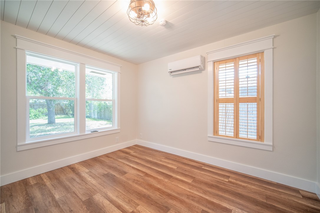 4514 Marie St Property Photo 18