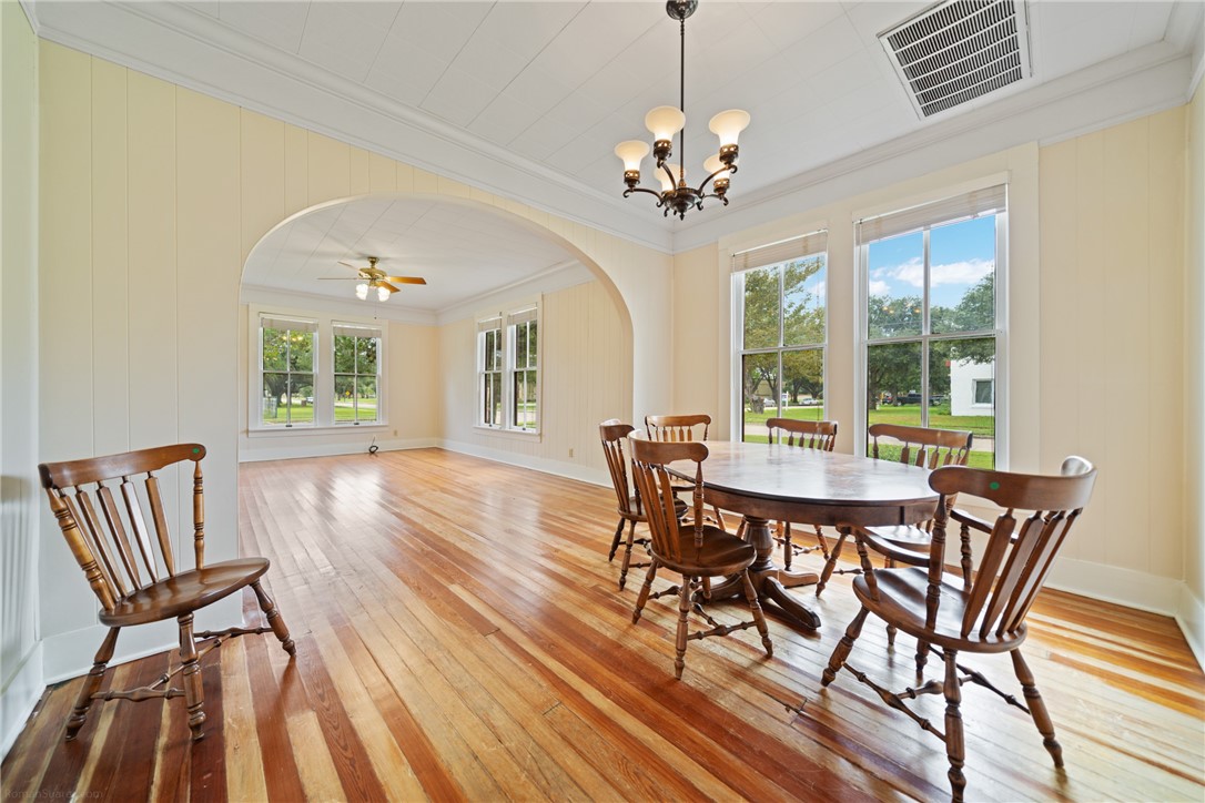 330 W Henrietta Ave Property Photo 7